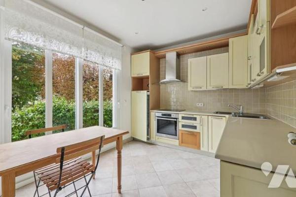 Le Vésinet - Maison familiale et jardin, 6 pièces, 150 m²