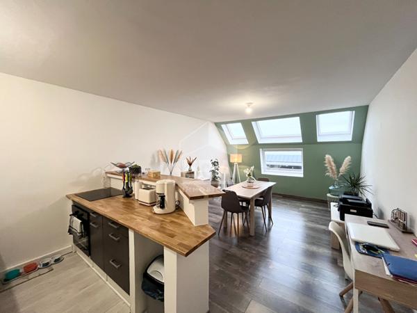 A louer Calais secteur 4B  Bel Appartement 2 chambres dans une résidence sécurisée.