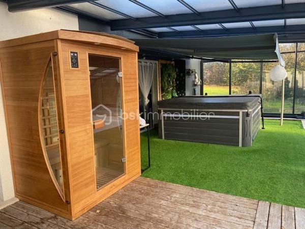 Maison contemporaine de 262,14 m²