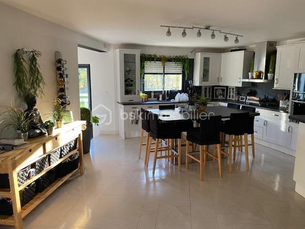 Maison contemporaine de 262,14 m²