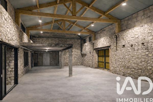 Immeuble à vendre 270 m² Saint-Marcel-d'Ardèche