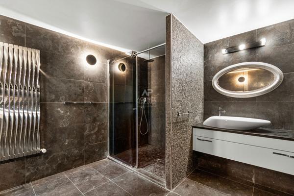 Maison Saint Germain En Laye 7 pièce(s) 195m2 €1 199 000 ** - Référence 17145