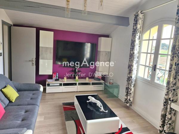 Appartement à SANARY-SUR-MER, 83110 - 6 pièces 184m²