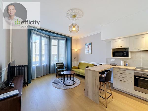 Immeuble
        
        - 315 m² 1 146 000 € *