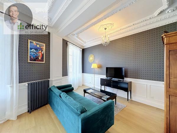 Immeuble
        
        - 315 m² 1 146 000 € *