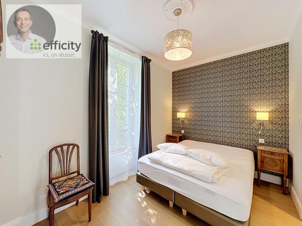 Immeuble
        
        - 315 m² 1 146 000 € *
