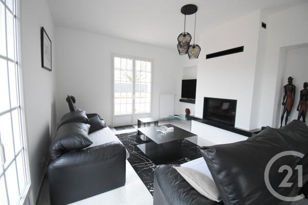 Maison à vendre  5 pièces - 219,66 m2 BELLERIVE SUR ALLIER - 03