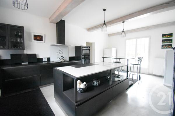 Maison à vendre  5 pièces - 219,66 m2 BELLERIVE SUR ALLIER - 03