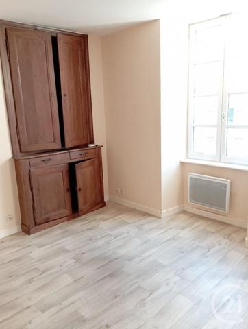 Immeuble à vendre  274,08 m2 MONTJEAN - 53