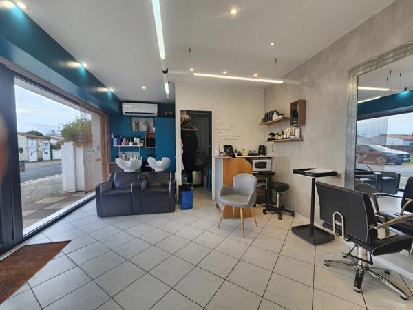 À vendre : Fonds de commerce – Salon de coiffure (61 000 €) - La Brée Les Bains - Île d’Oléron