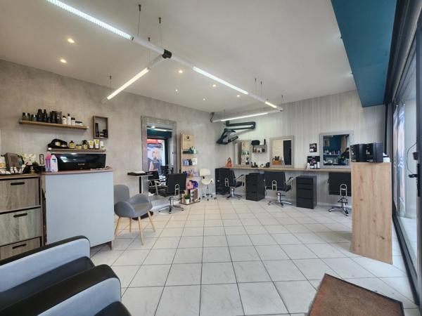 À vendre : Fonds de commerce – Salon de coiffure (61 000 €) - La Brée Les Bains - Île d’Oléron