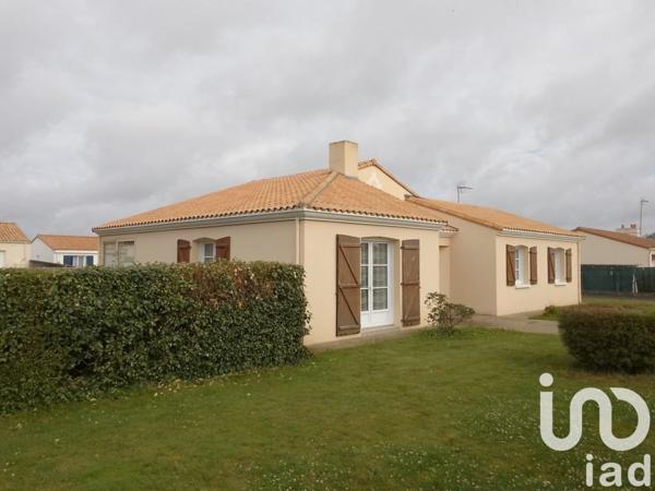 Maison traditionnelle 4 pièces de 116 m² à Bellevigny (85170)