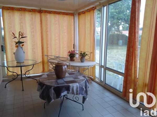 Maison traditionnelle 4 pièces de 116 m² à Bellevigny (85170)