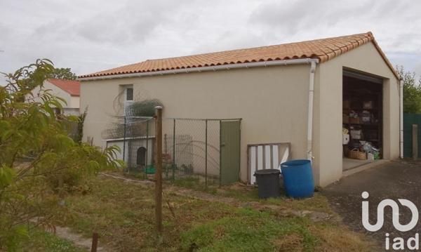 Maison traditionnelle 4 pièces de 116 m² à Bellevigny (85170)