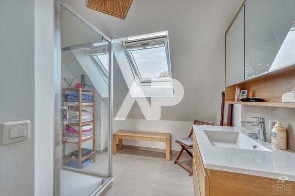 Maison Rueil Malmaison 7 pièce(s) 266m² 1 290 000 € **  - Référence  19889