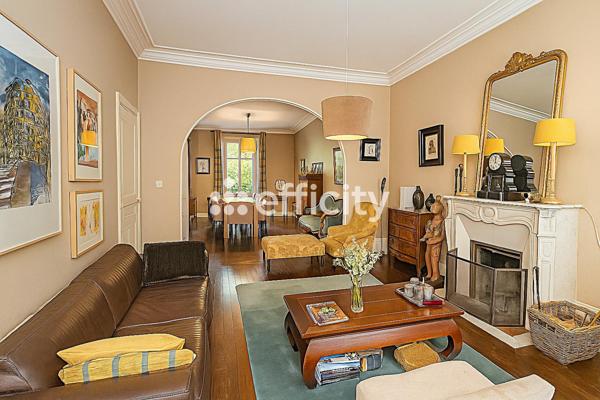 Maison 9 pièces - 304 m² Bien prestige