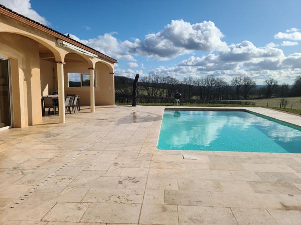 Au calme, maison, appartement, garages, piscine .