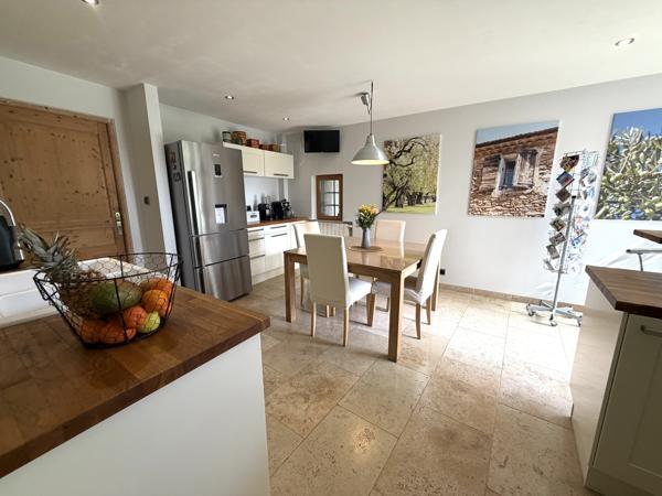 Maison de village de charme à Bédoin, 6 pièces, 245 m²