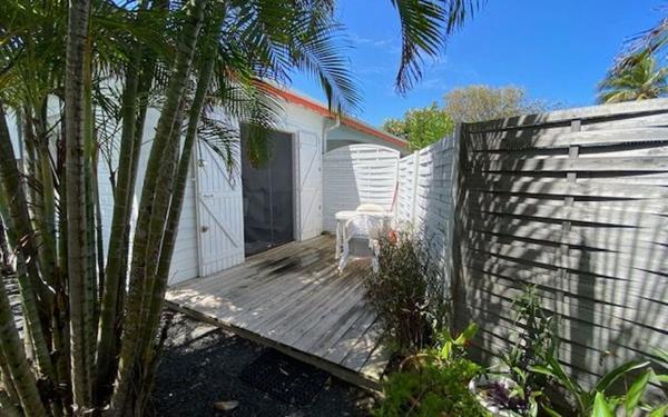 Maison à louer    2 pièces •  Le Moule