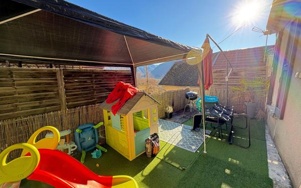 Maison à vendre    5 pièces •  Remollon