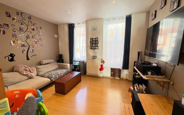 Maison à vendre    5 pièces •  Remollon