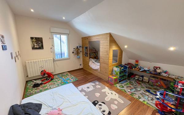 Maison à vendre    5 pièces •  Remollon