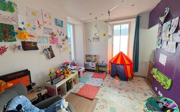 Maison à vendre    5 pièces •  Remollon