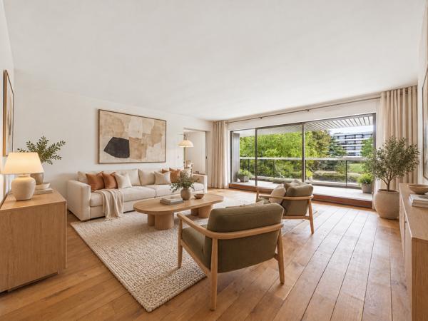 Le Chesnay-Rocquencourt – Appartement 134 m² - 5 pièces avec balcon de 43 m², cave et 2 parkings