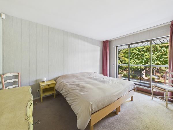 Le Chesnay-Rocquencourt – Appartement 134 m² - 5 pièces avec balcon de 43 m², cave et 2 parkings
