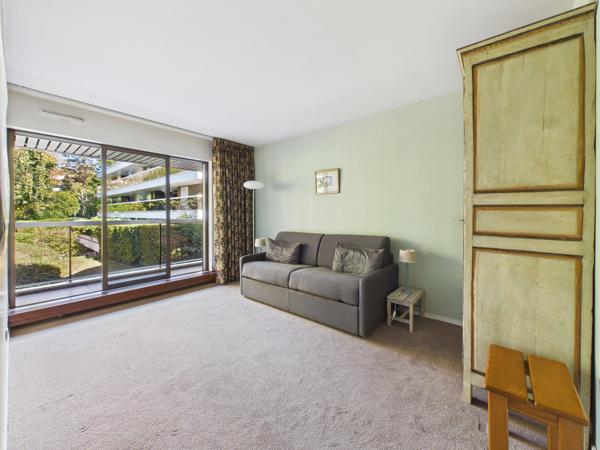 Le Chesnay-Rocquencourt – Appartement 134 m² - 5 pièces avec balcon de 43 m², cave et 2 parkings
