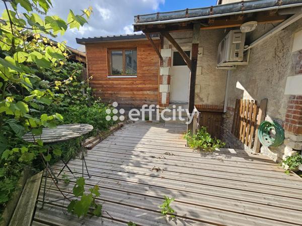 Maison
         4 pièces
        - 75 m² 343 990 € *
