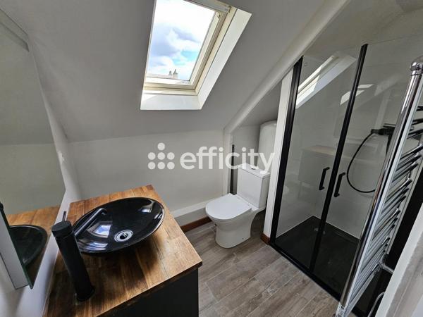 Maison
         4 pièces
        - 75 m² 343 990 € *