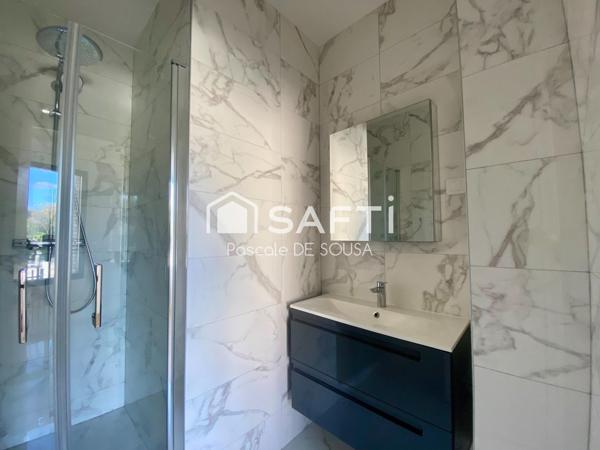 Appartement de 5 pièces avec 3 chambres en duplex inversé avec petit jardin