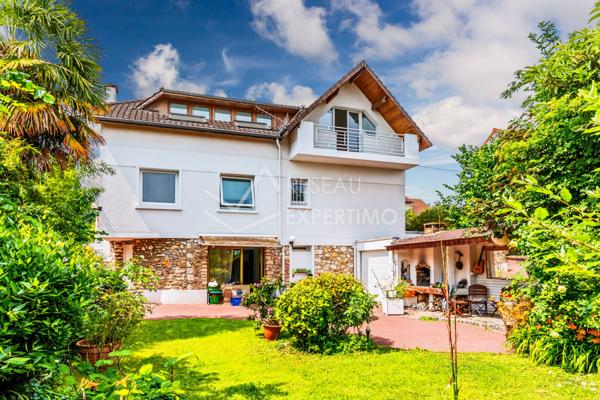 Eaubonne (95600) Eaubonne. Maison de 9 pièces proche gare.