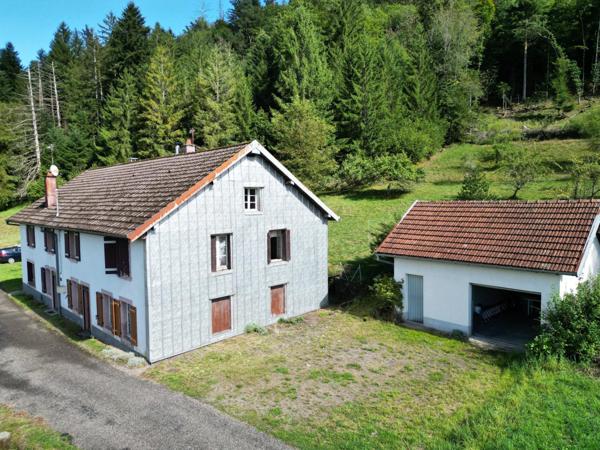 Maison 104m², 4 pièces, 3 chambres, dépendances,44760 m2 de terrain