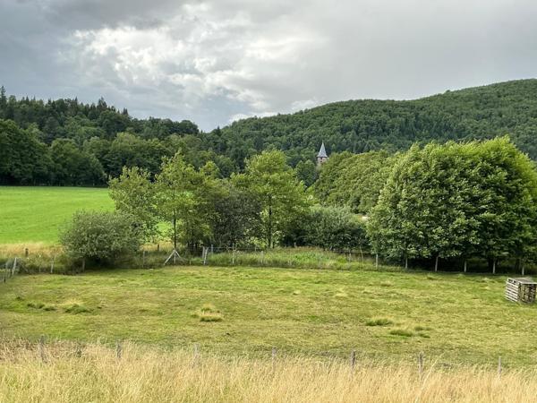 Maison 104m², 4 pièces, 3 chambres, dépendances,44760 m2 de terrain