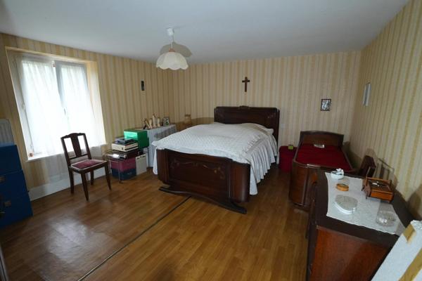 Maison 104m², 4 pièces, 3 chambres, dépendances,44760 m2 de terrain