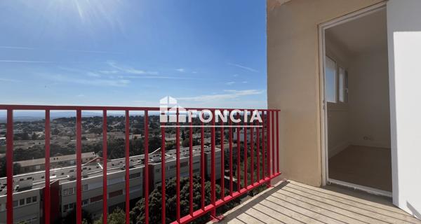 Location Appartement 3 pièces 69.79 m² - Villeneuve-lès-avignon 30400