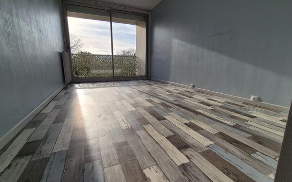 Appartement à vendre    3 pièces • 62 m2 Saint-Aubin-lès-Elbeuf