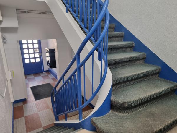 Appartement
                                                                                                                                                                                                                                                                                                                        3 pièce(s)                                                                                                                                                                                                          1 chambre(s)                                                                                                                                                                                                          43  m²