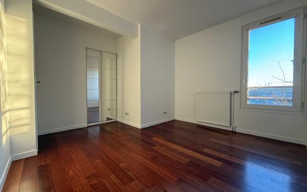 Appartement à vendre    3 pièces • 95 m2 Champigny-sur-Marne