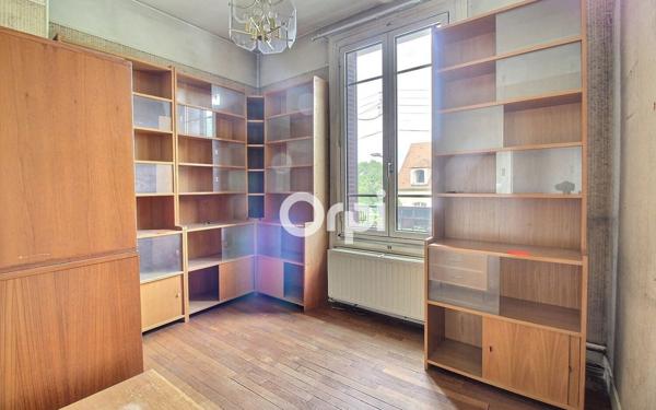 Maison à vendre    9 pièces • 166,81 m2 Viry-Châtillon