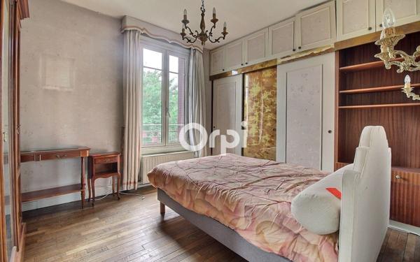 Maison à vendre    9 pièces • 166,81 m2 Viry-Châtillon