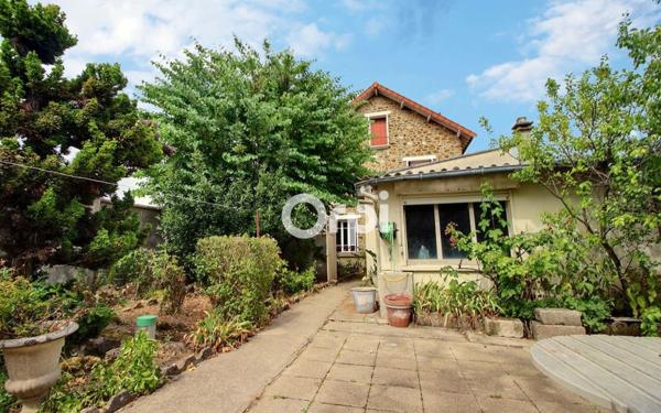 Maison à vendre    9 pièces • 166,81 m2 Viry-Châtillon