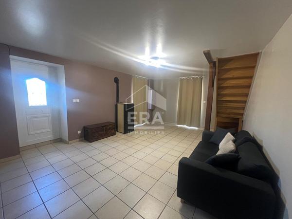 Maison de ville à louer à Montferrat de 4 pièces de 104.80 m²