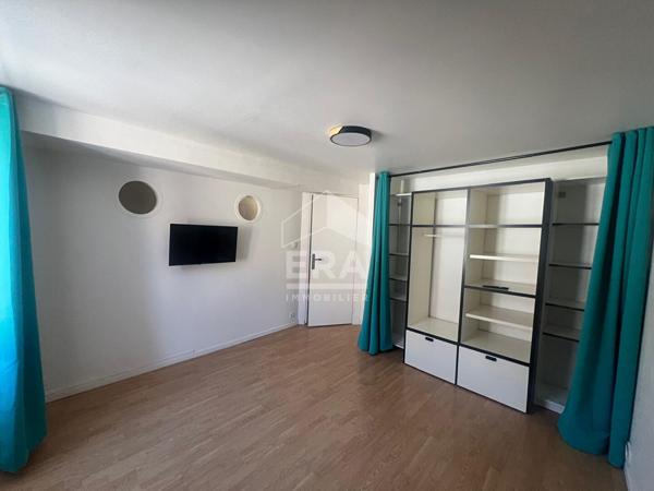 Maison de ville à louer à Montferrat de 4 pièces de 104.80 m²