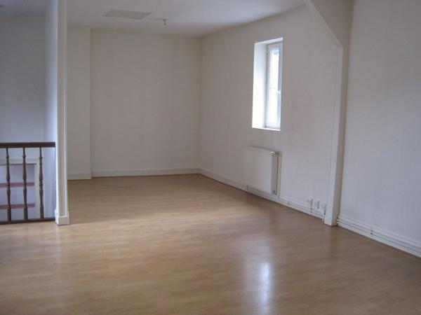 MAISON A LOUER ST QUENTIN 02100 PROCHE GARE.