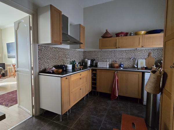 Appartement
                                                                                                                                                                                                                                                                                                                        4 pièce(s)                                                                                                                                                                                                          2 chambre(s)                                                                                                                                                                                                          88.05  m²