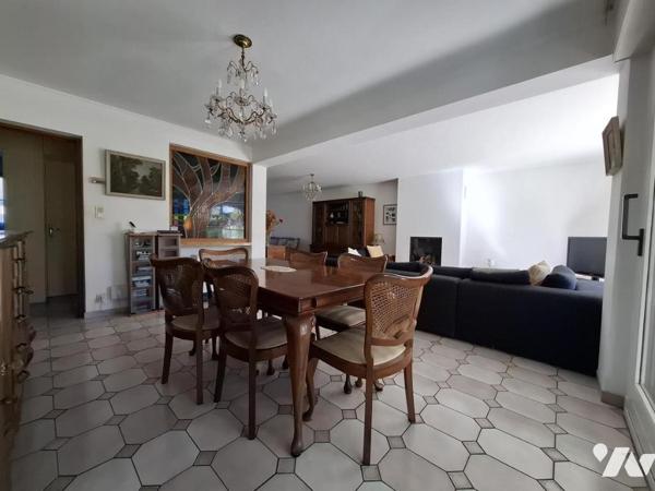 Pavillon individuel en retrait de rue