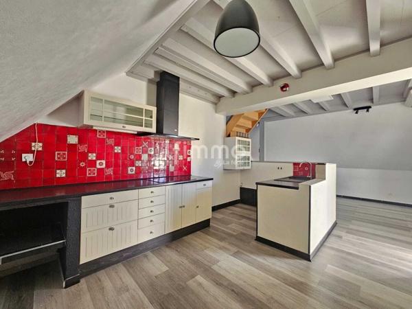 Appartement F3 avec terrasse en attique